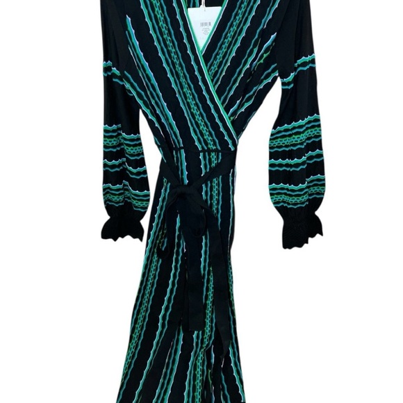 Diane Von Furstenberg Black and Blue Wrap Gown with Bishop Sleeves - Picture 1 of 3